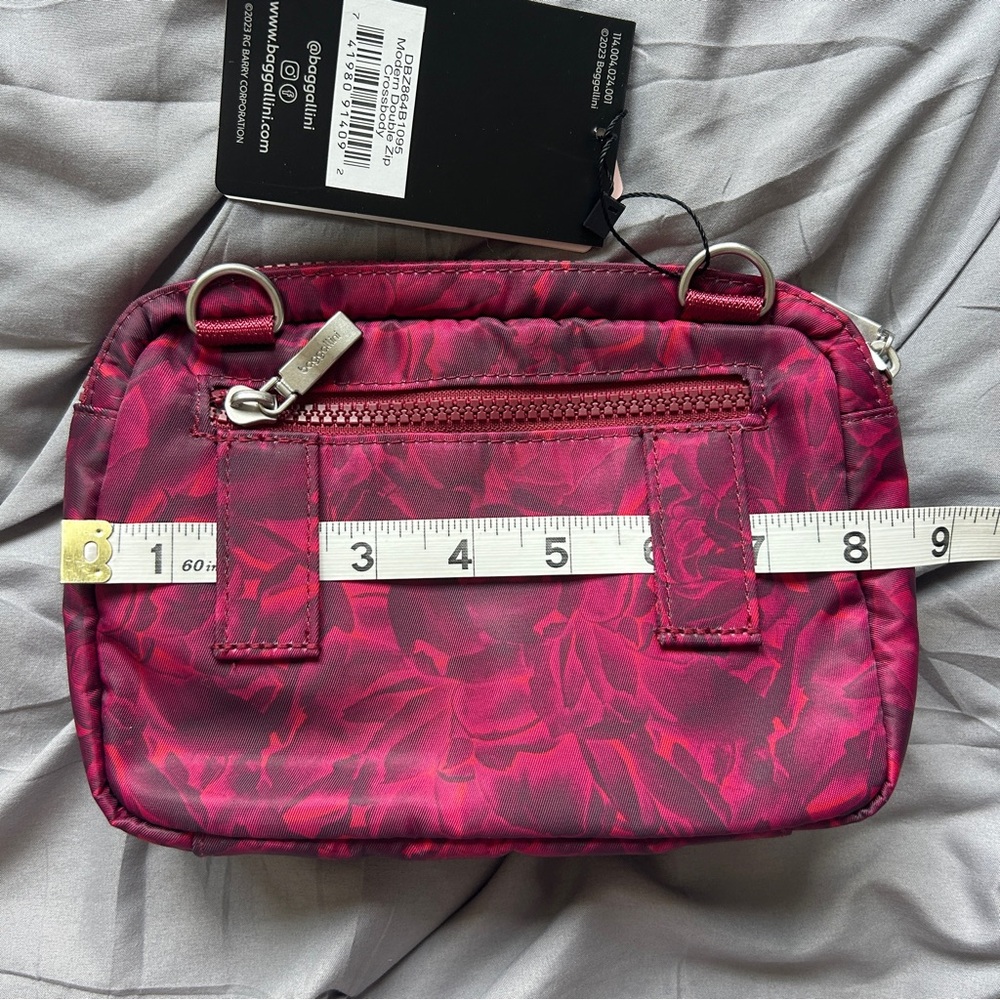 Baggallini Modern Double Zip Crossbody Bag - Picture 9 of 10